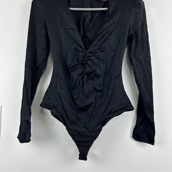 Zara Ruched V-Neck Bodysuit - Picture 11 of 12